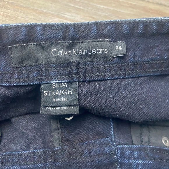 Calvin Klein men, Slim straight distress blue jeans size 34X 32 NWOT Button Fly - Picture 6 of 8